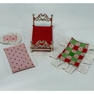 Vintage 1983 Strawberry Shortcake Berry Happy Home Miniature Doll Bed Pink Red